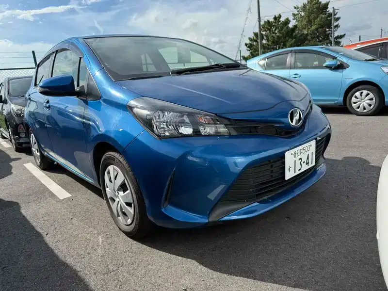 2015 Toyota Vitz Petrol