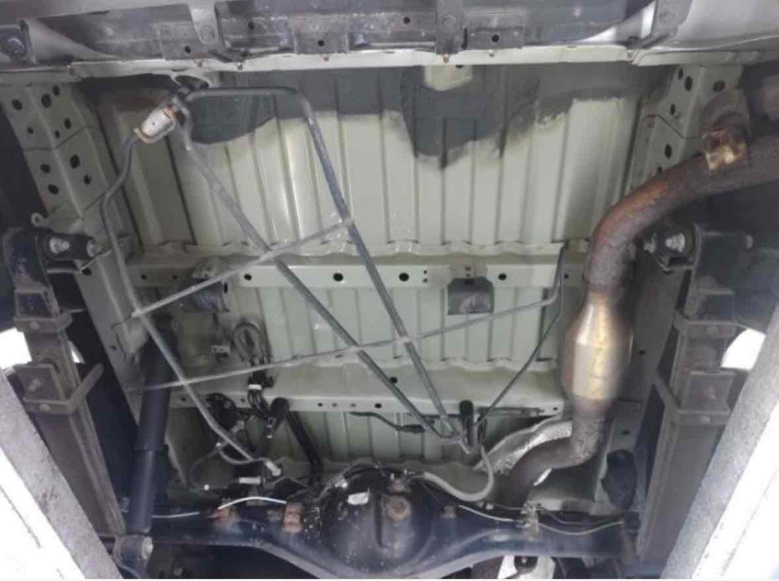 TOYOTA HIACE VAN 5D 4WD LONG DX Image 25