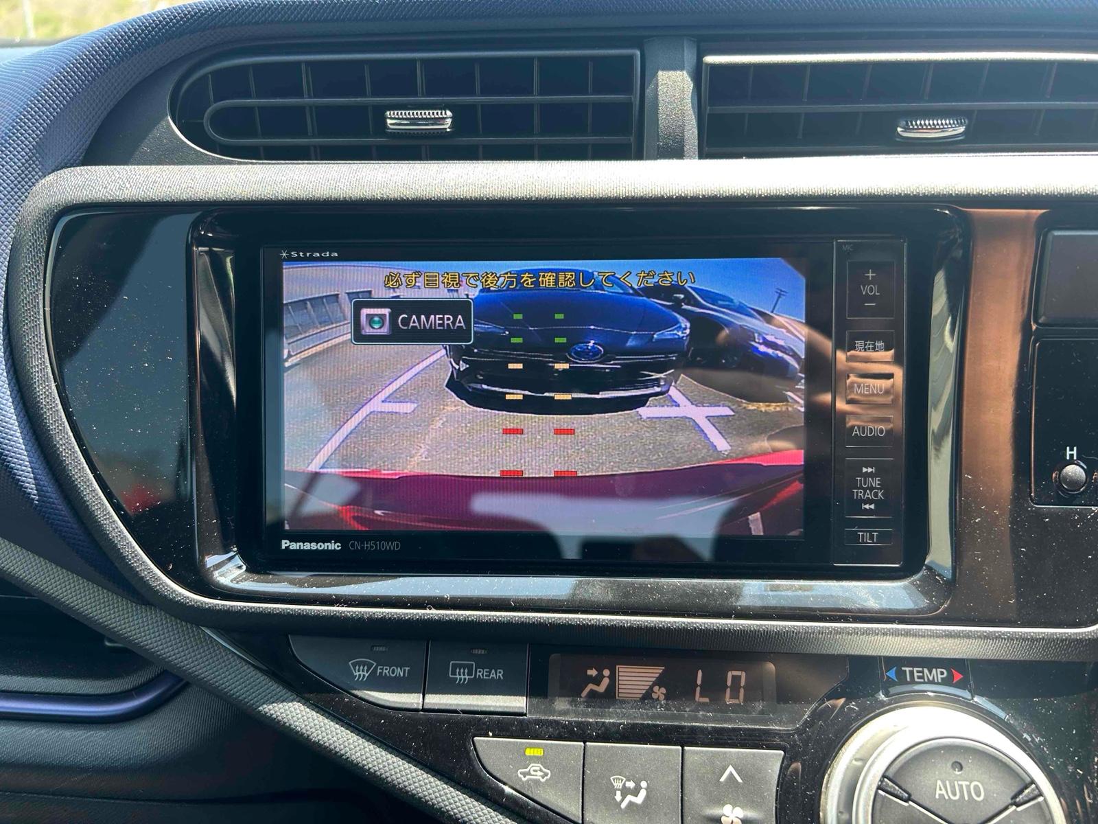 TOYOTA AQUA S Image 12