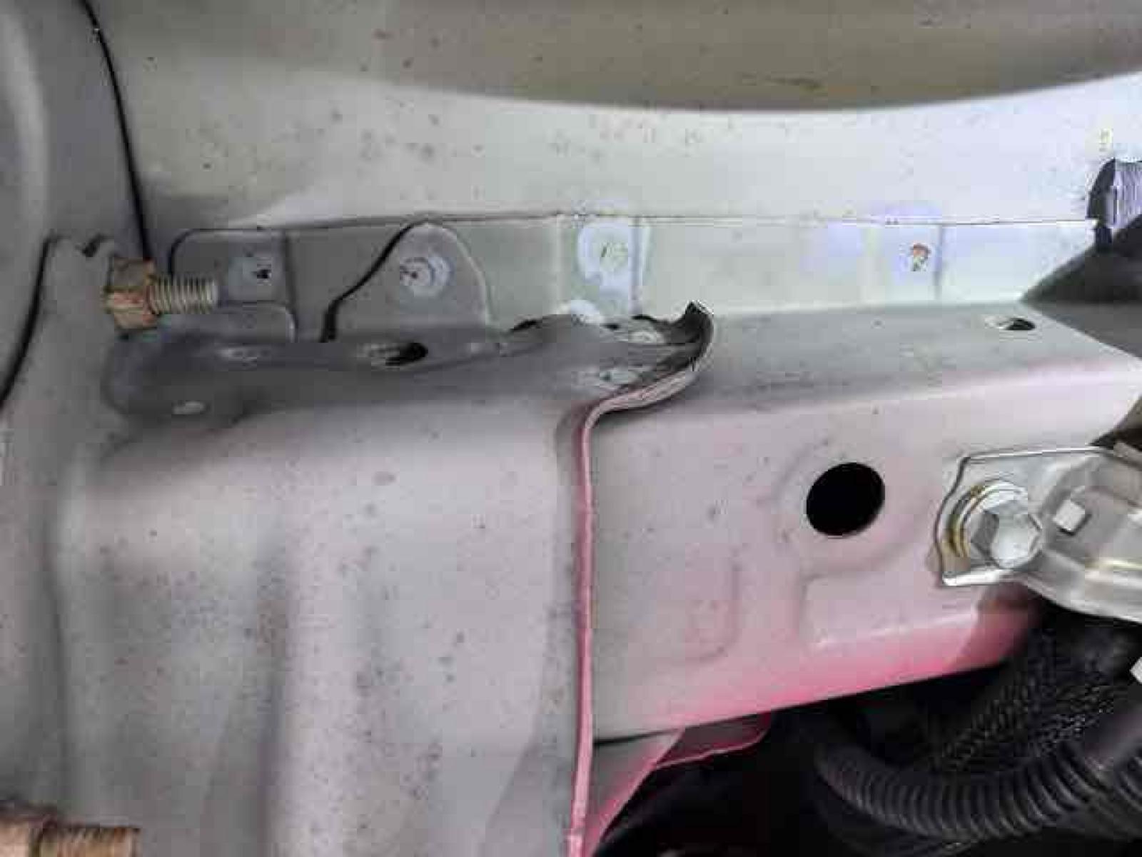 TOYOTA AQUA S Image 40