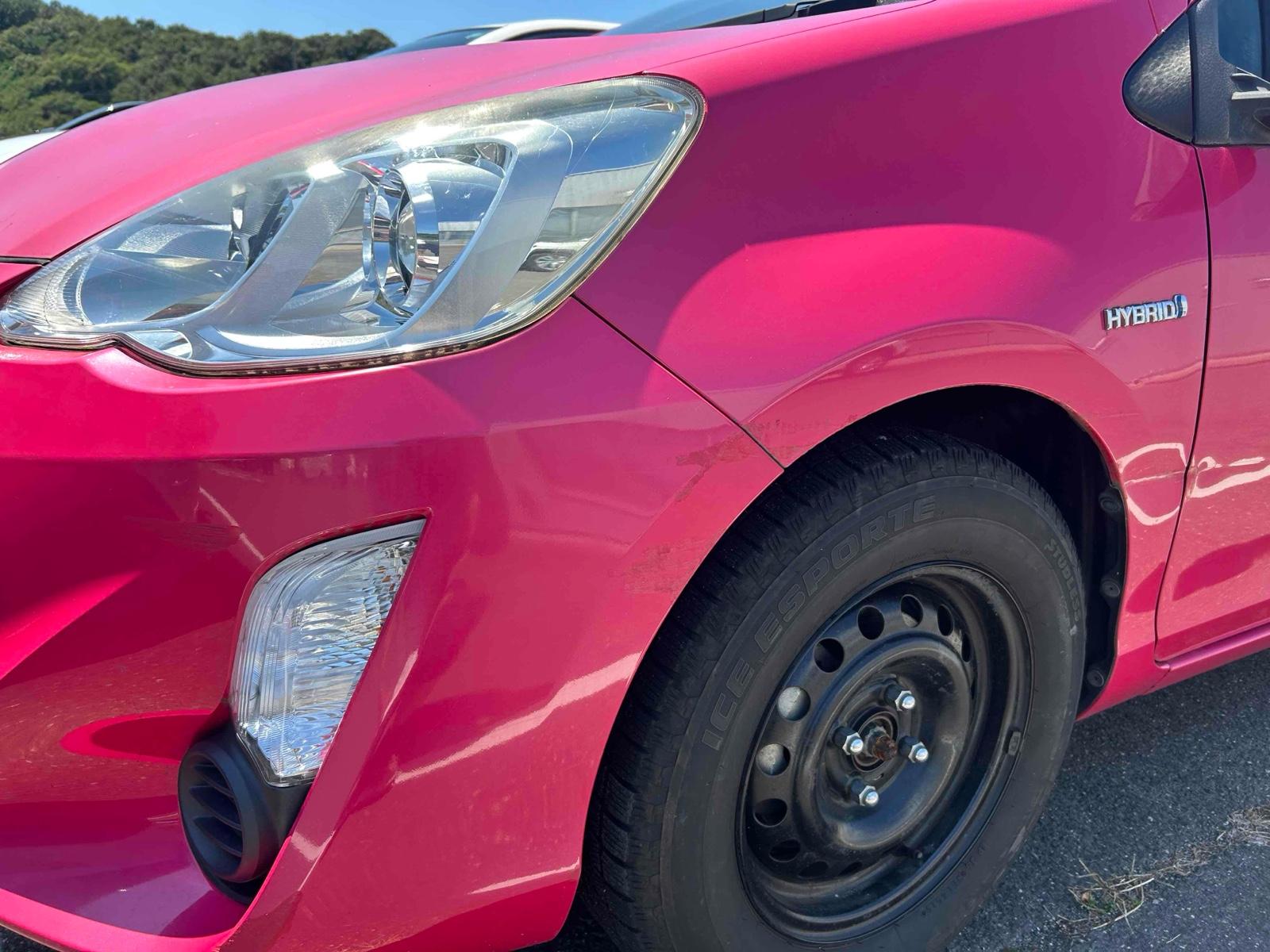 TOYOTA AQUA S Image 21
