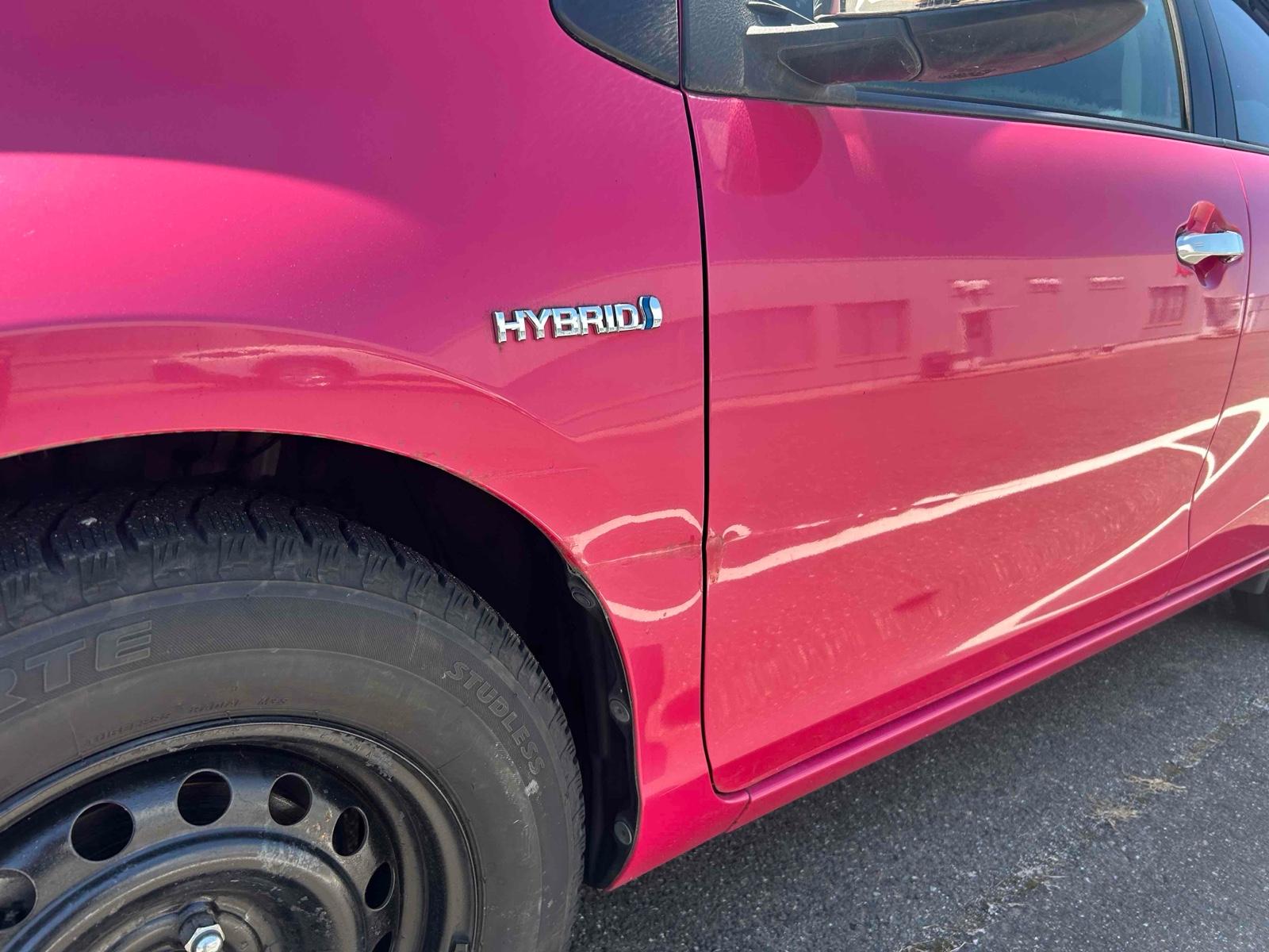 TOYOTA AQUA S Image 22
