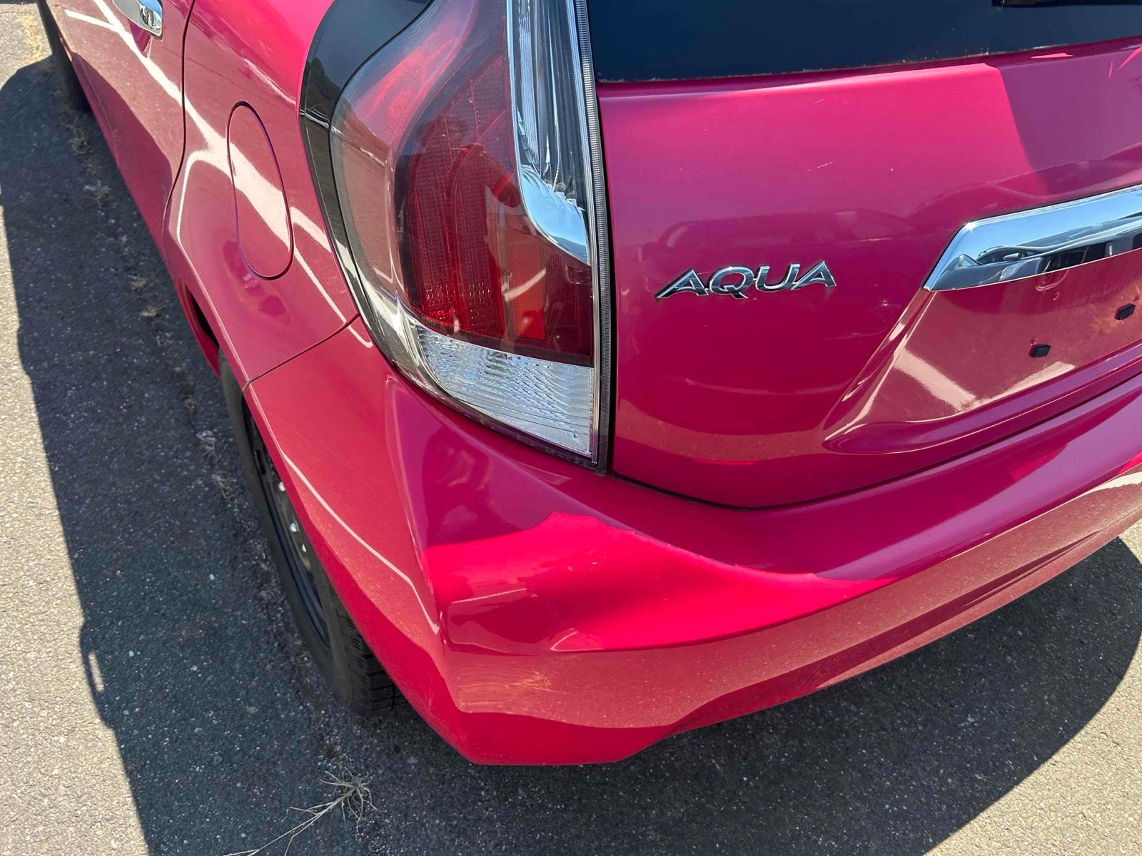 TOYOTA AQUA S Image 32