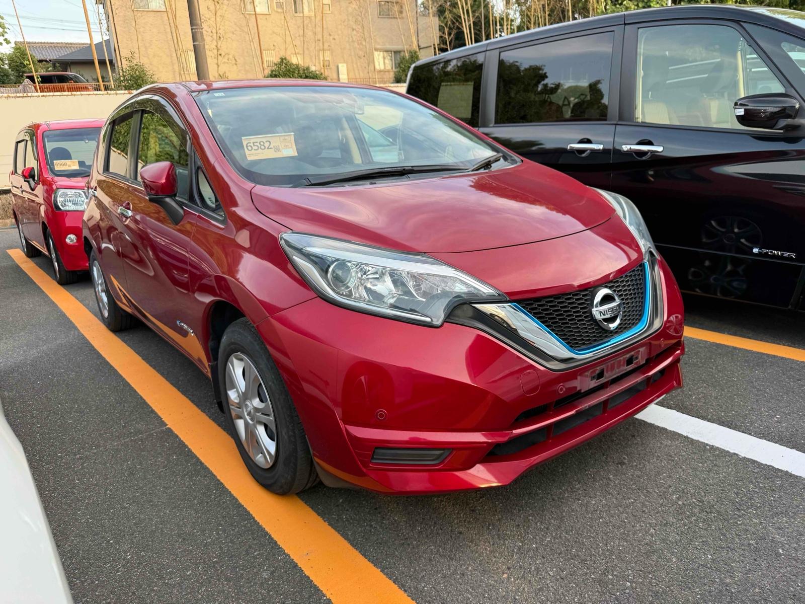 2016 Nissan NOTE 40,000 km