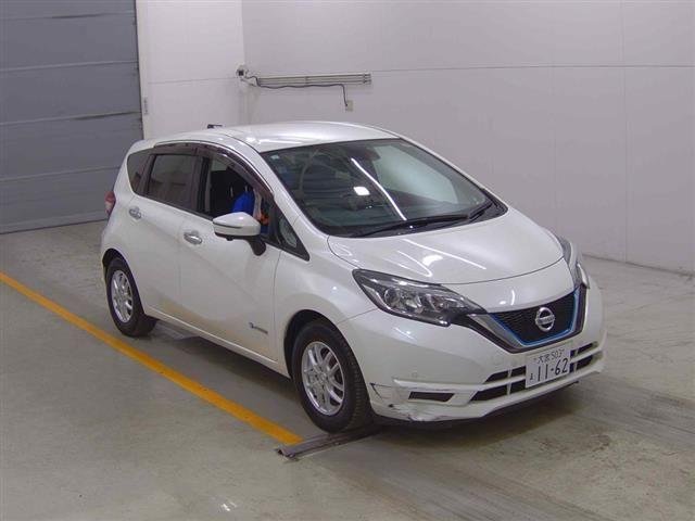 2017 Nissan NOTE 98,000 km