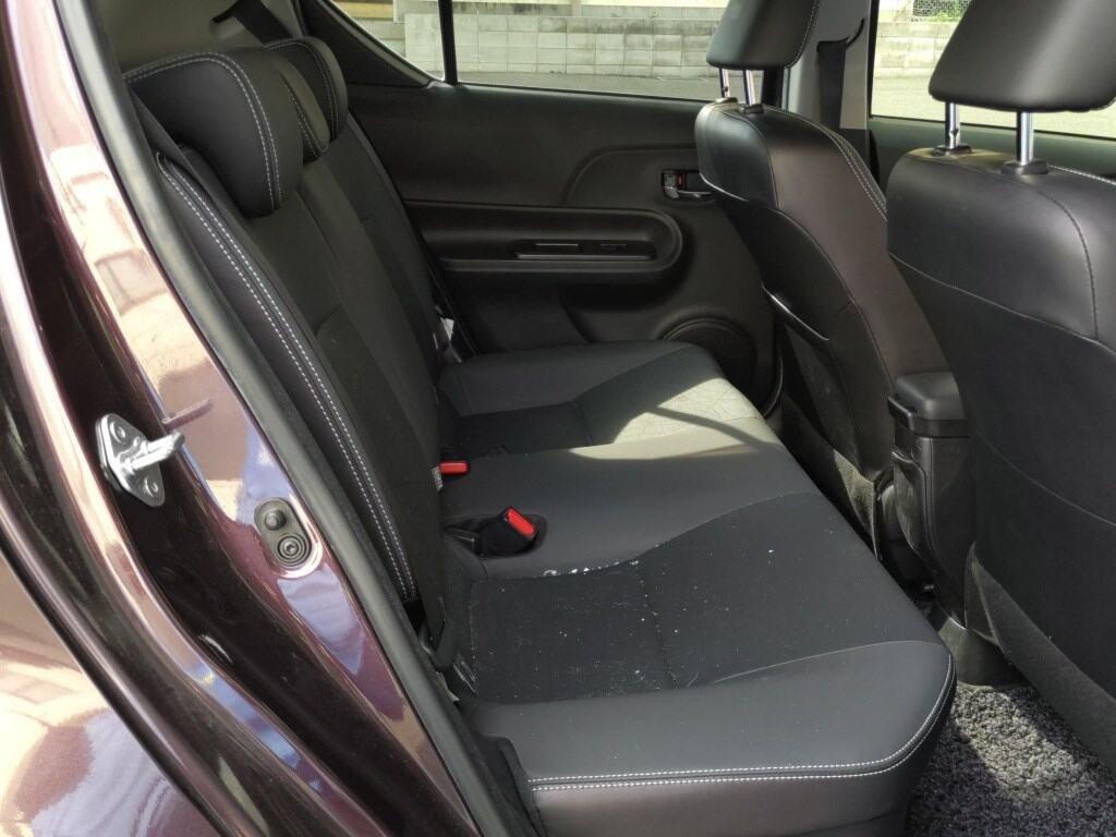 TOYOTA AQUA G BLACK SOFT LEATHER SELECTION Image 8