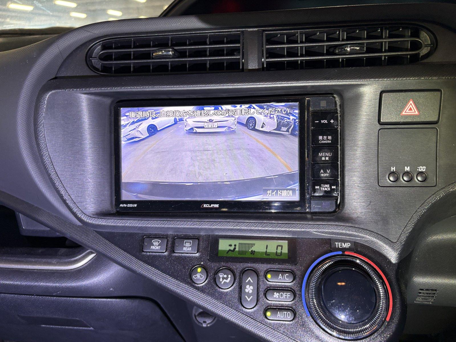 TOYOTA AQUA G BLACK SOFT LEATHER SELECTION Image 10