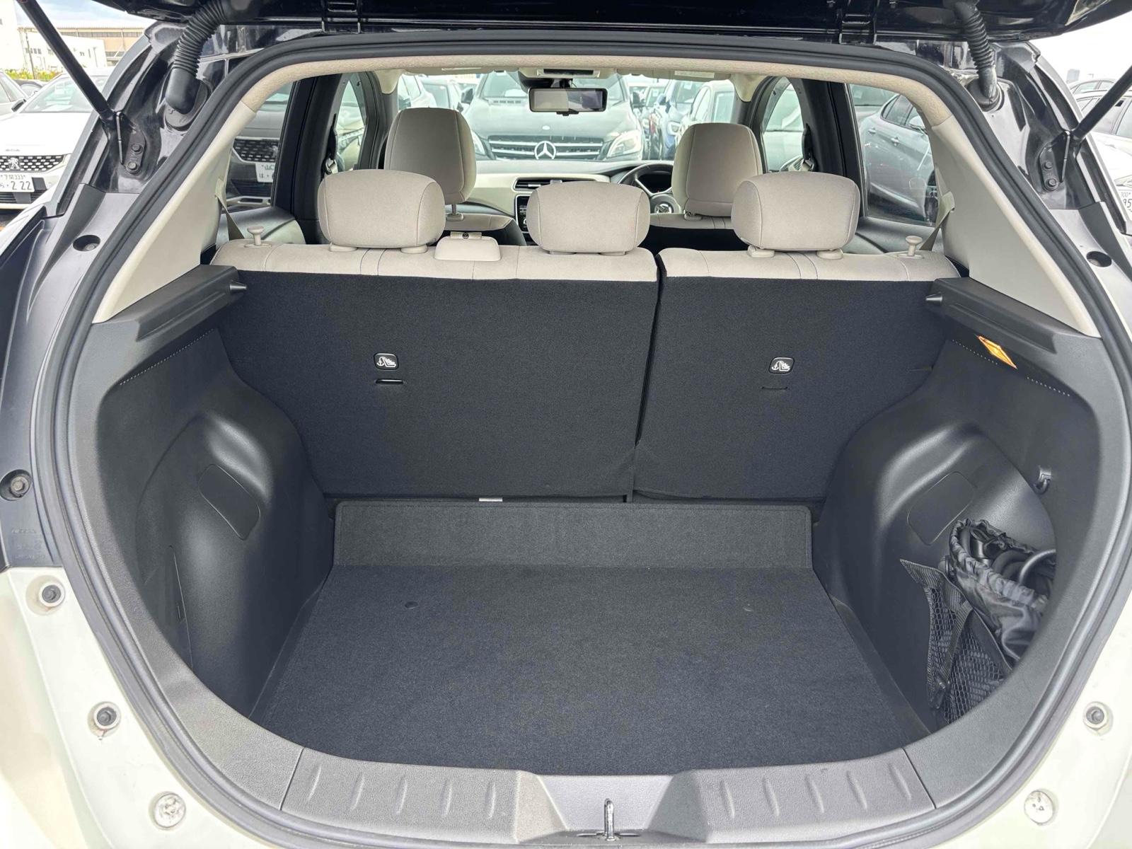 NISSAN LEAF G Image 11