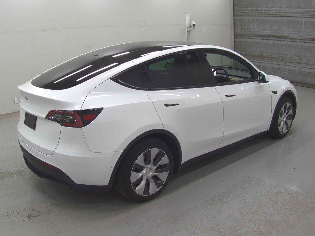 TESLA MODEL Y RWD Image 7