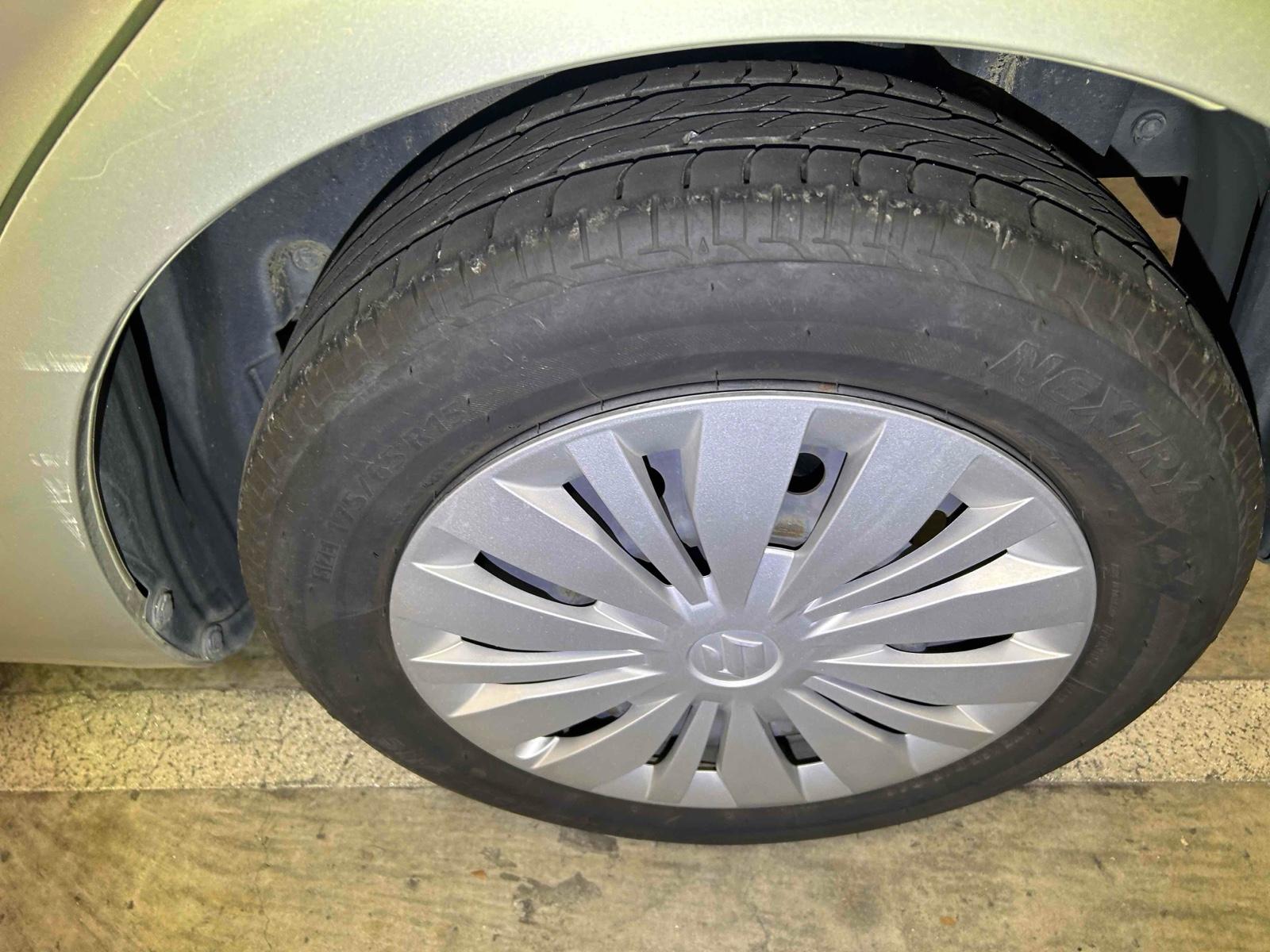 SUZUKI SWIFT XG Image 23