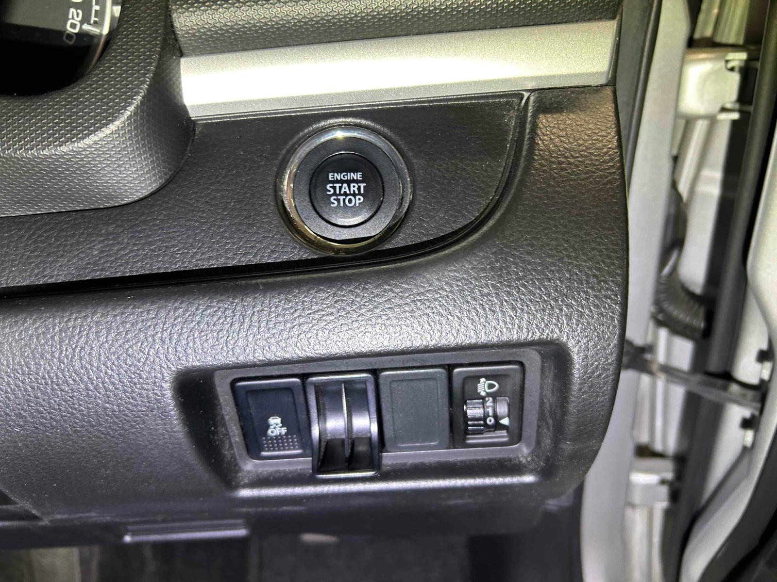 SUZUKI SWIFT XG Image 6