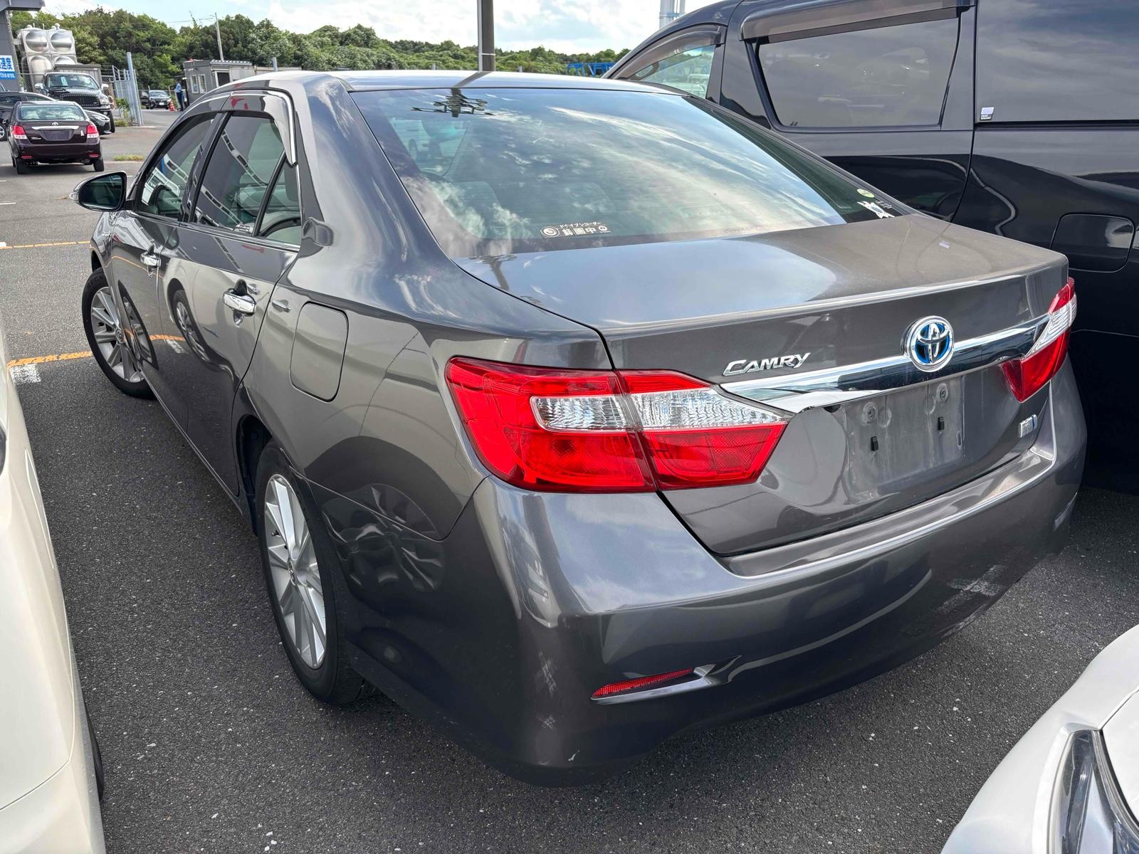 TOYOTA CAMRY HYBRID G PACKAGE Image 2