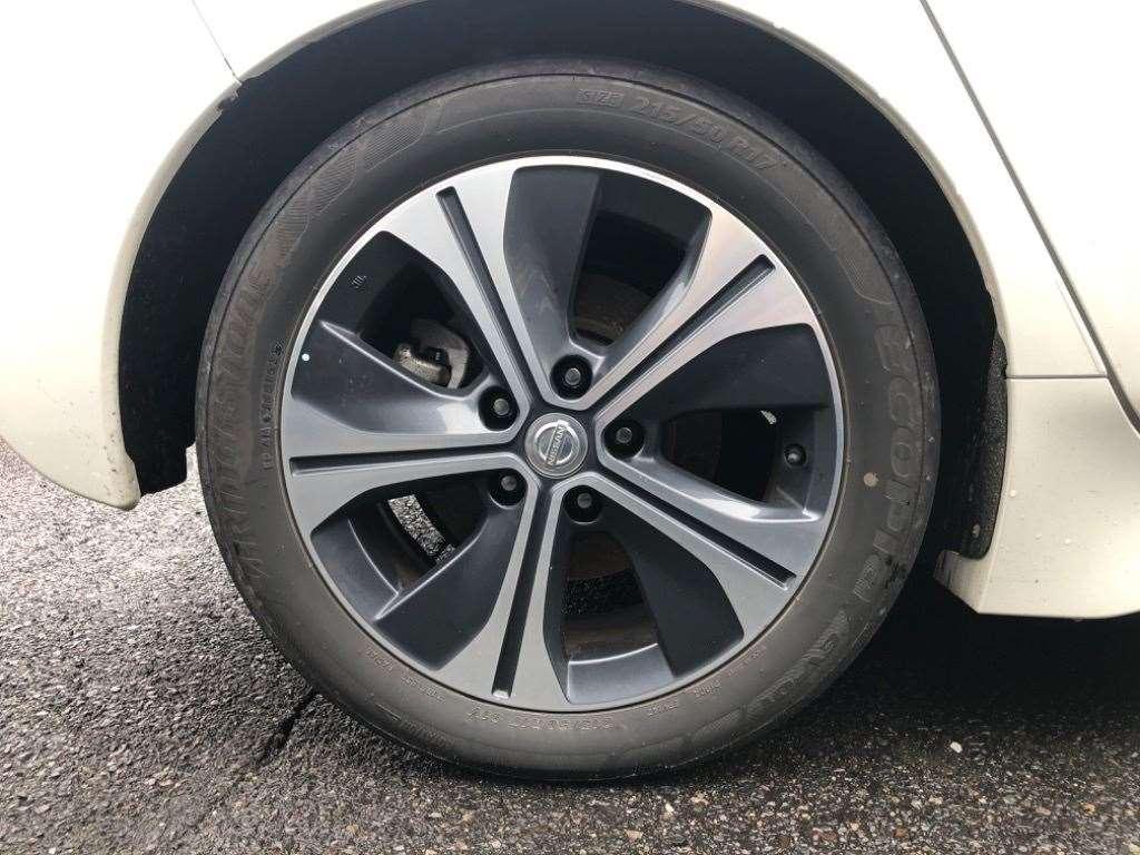 NISSAN LEAF G Image 12