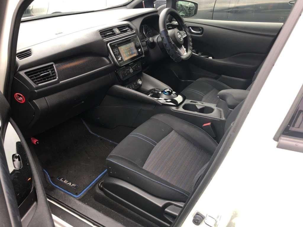 NISSAN LEAF G Image 11