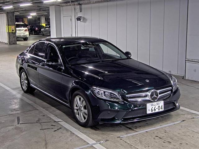 2019 Mercedes benz C200 37,000 km