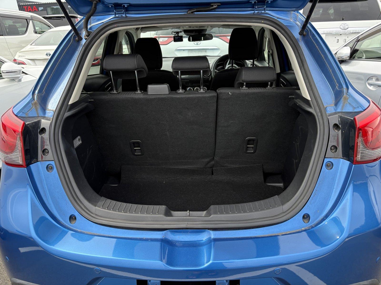 MAZDA DEMIO 15S Image 10