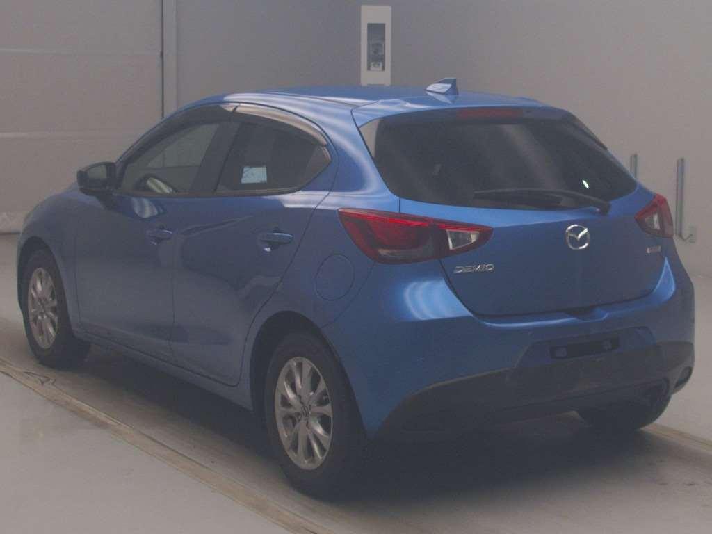 MAZDA DEMIO 15S Image 24