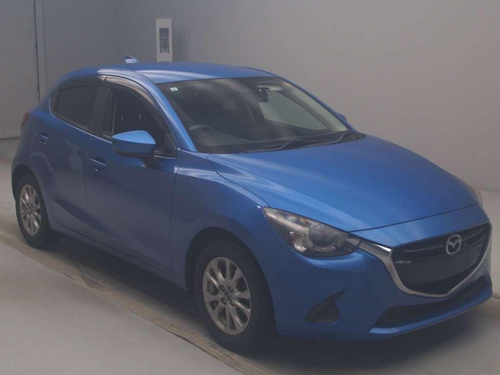 MAZDA DEMIO 15S Image 23
