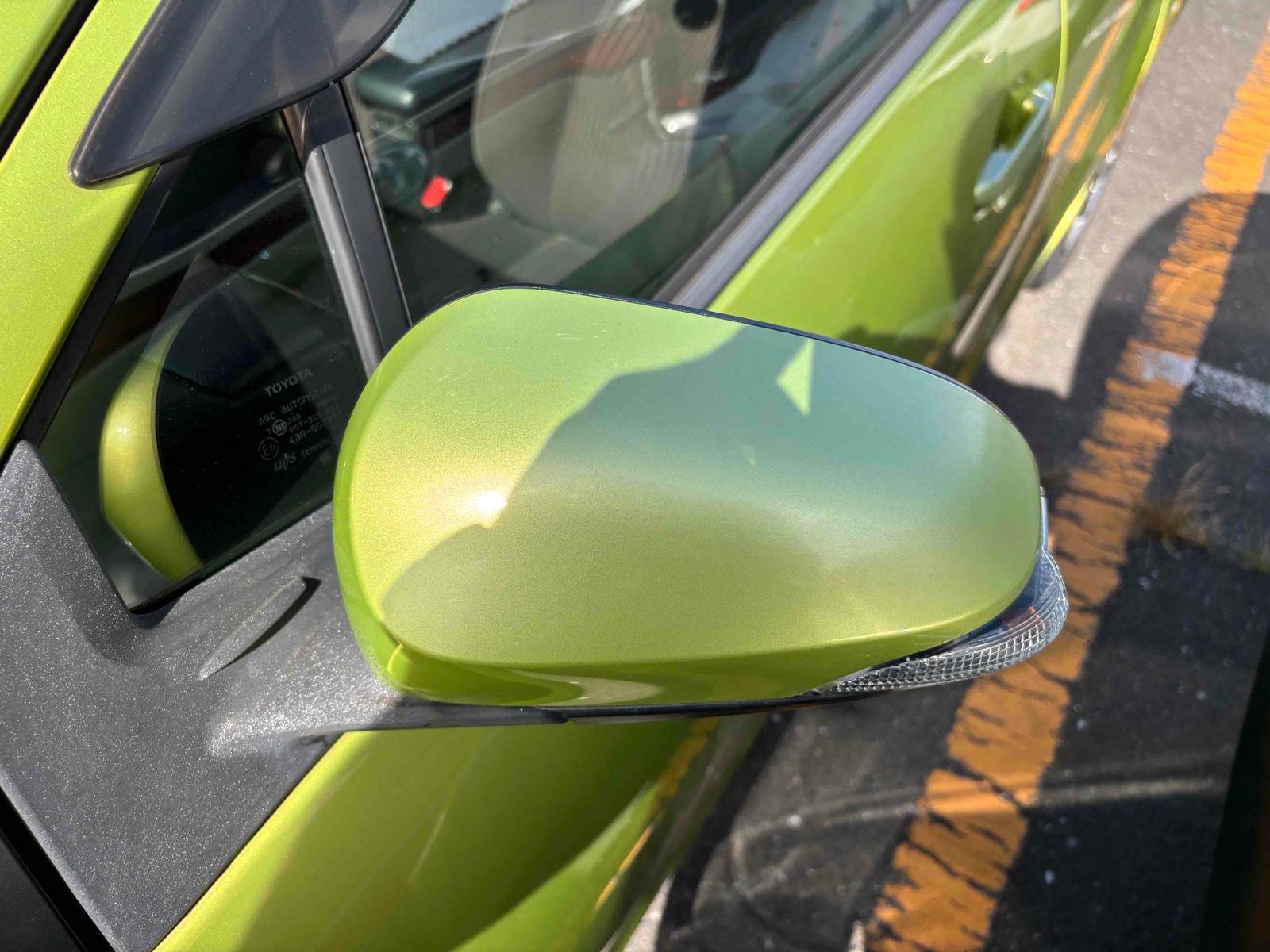 TOYOTA AQUA G Image 12
