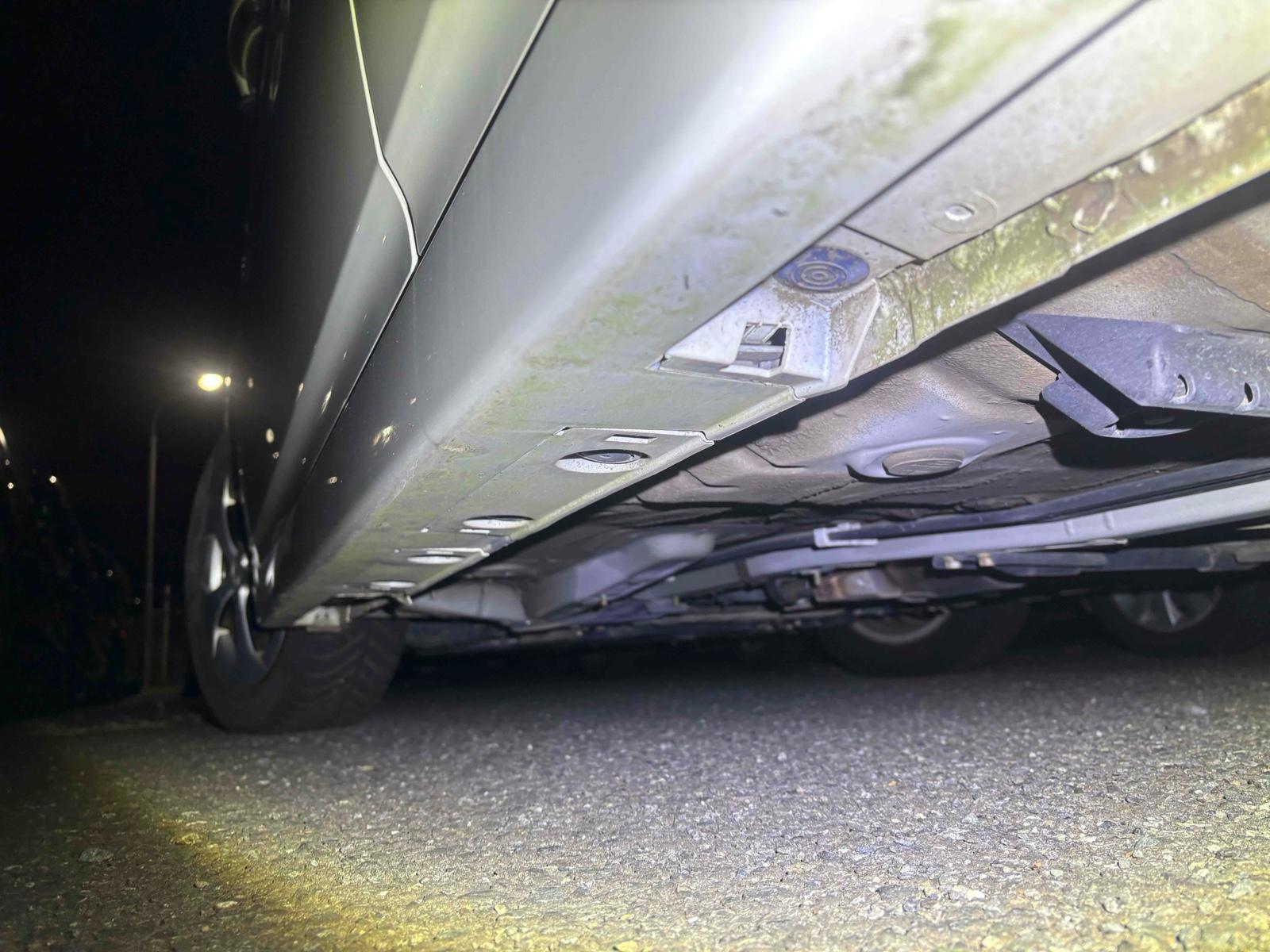 TOYOTA PRIUS S Image 24