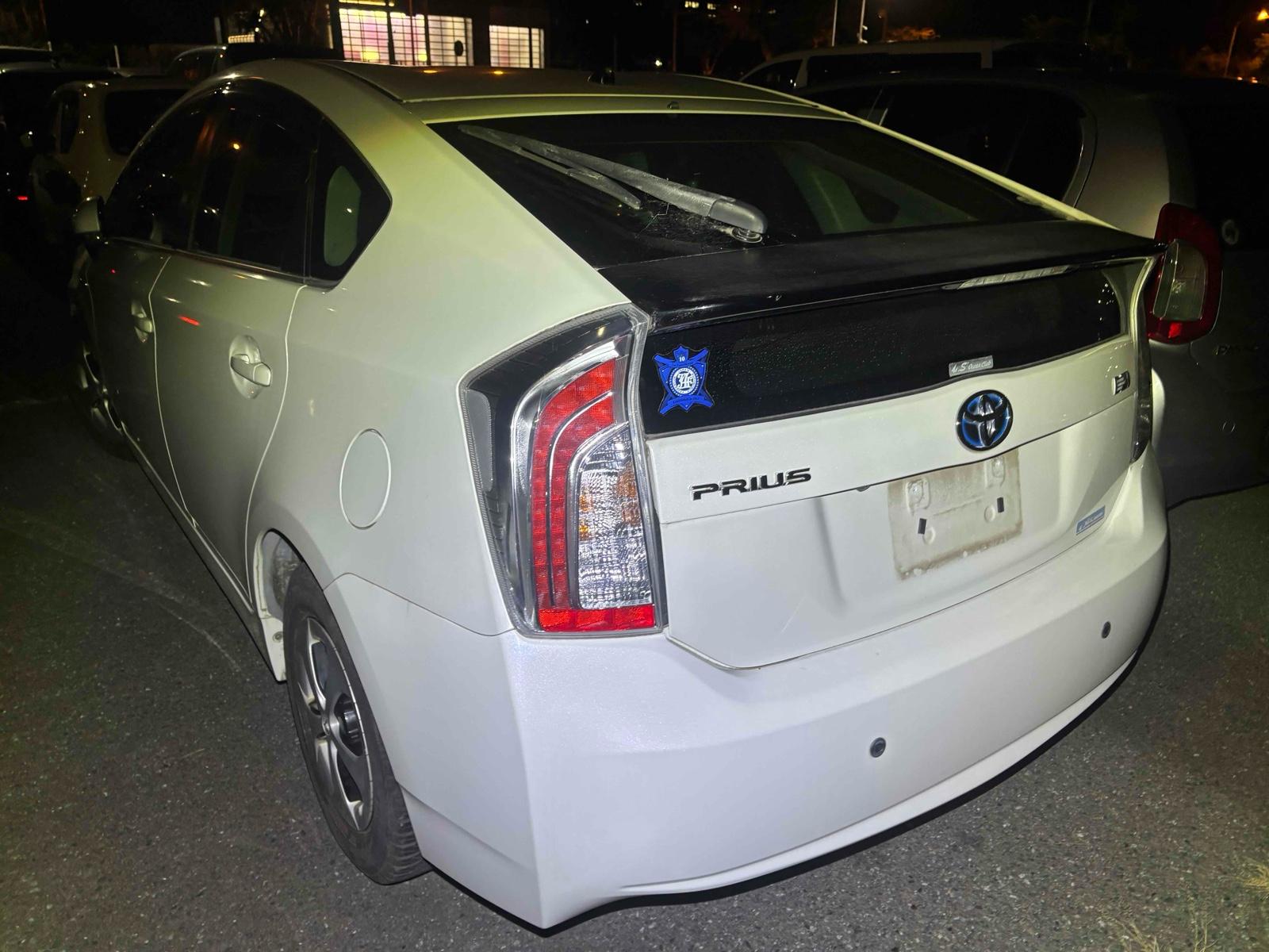 TOYOTA PRIUS S Image 10