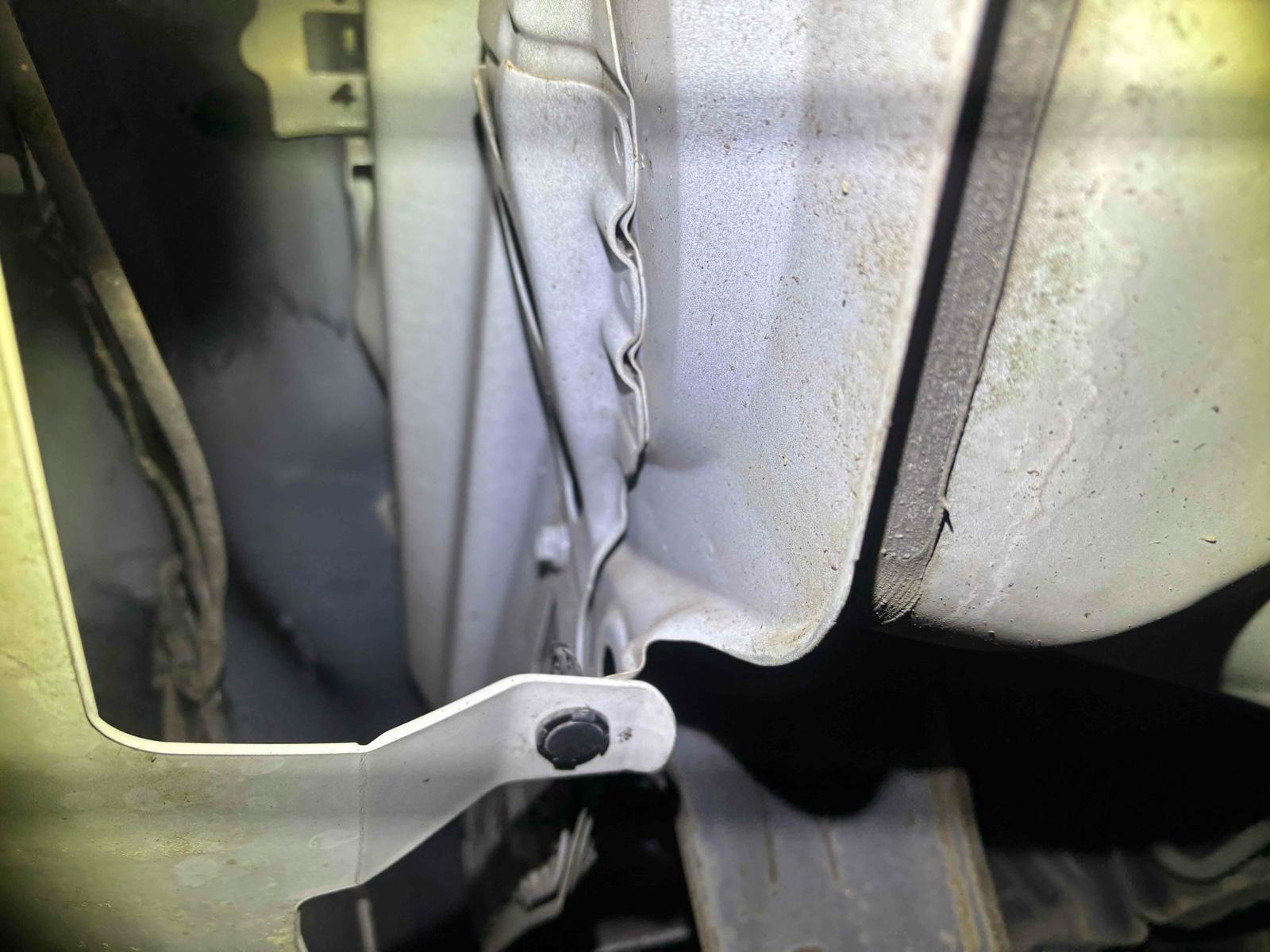 TOYOTA PRIUS S Image 22