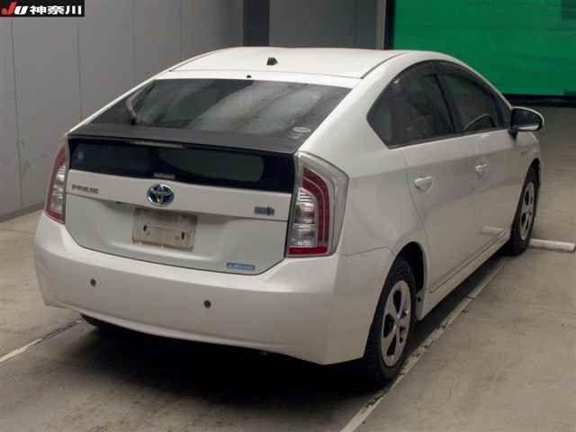 TOYOTA PRIUS S Image 5