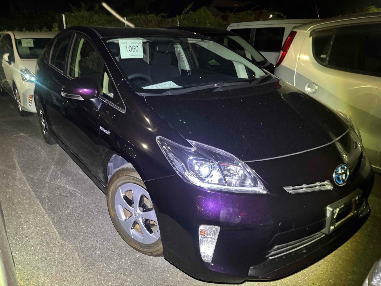 TOYOTA PRIUS S Image 9