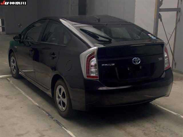 TOYOTA PRIUS S Image 2