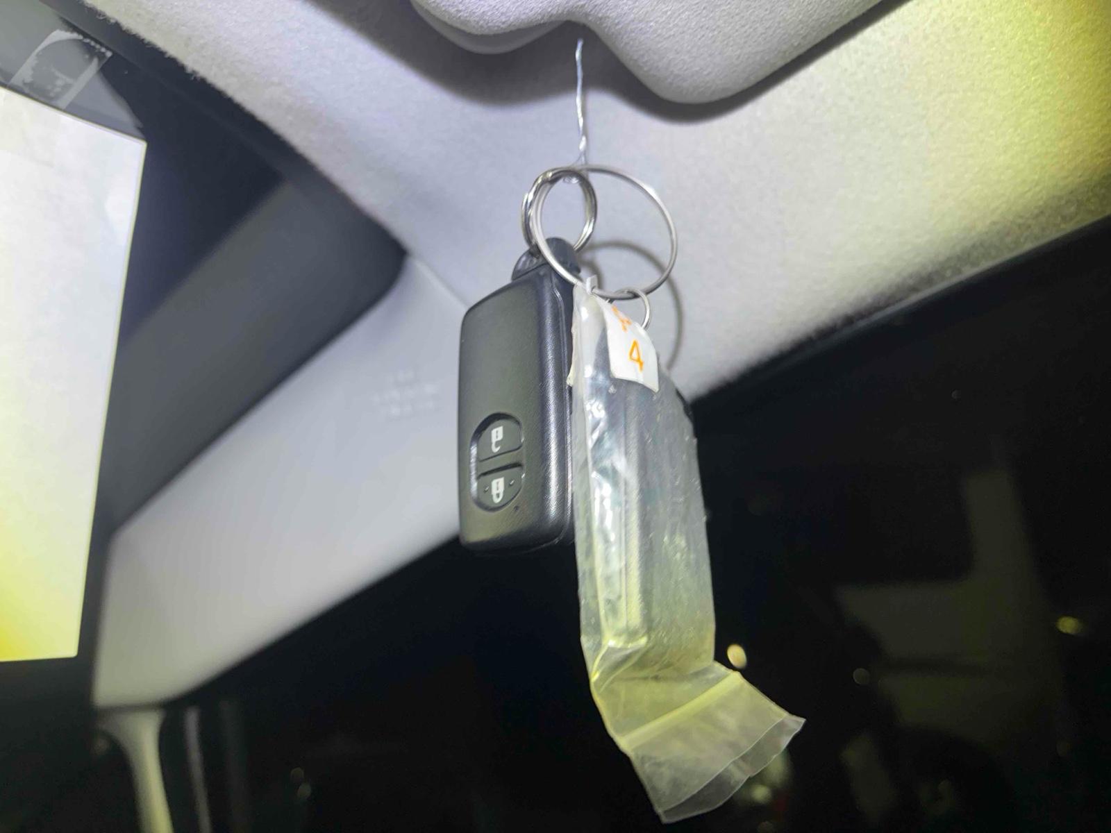 TOYOTA PRIUS S Image 17