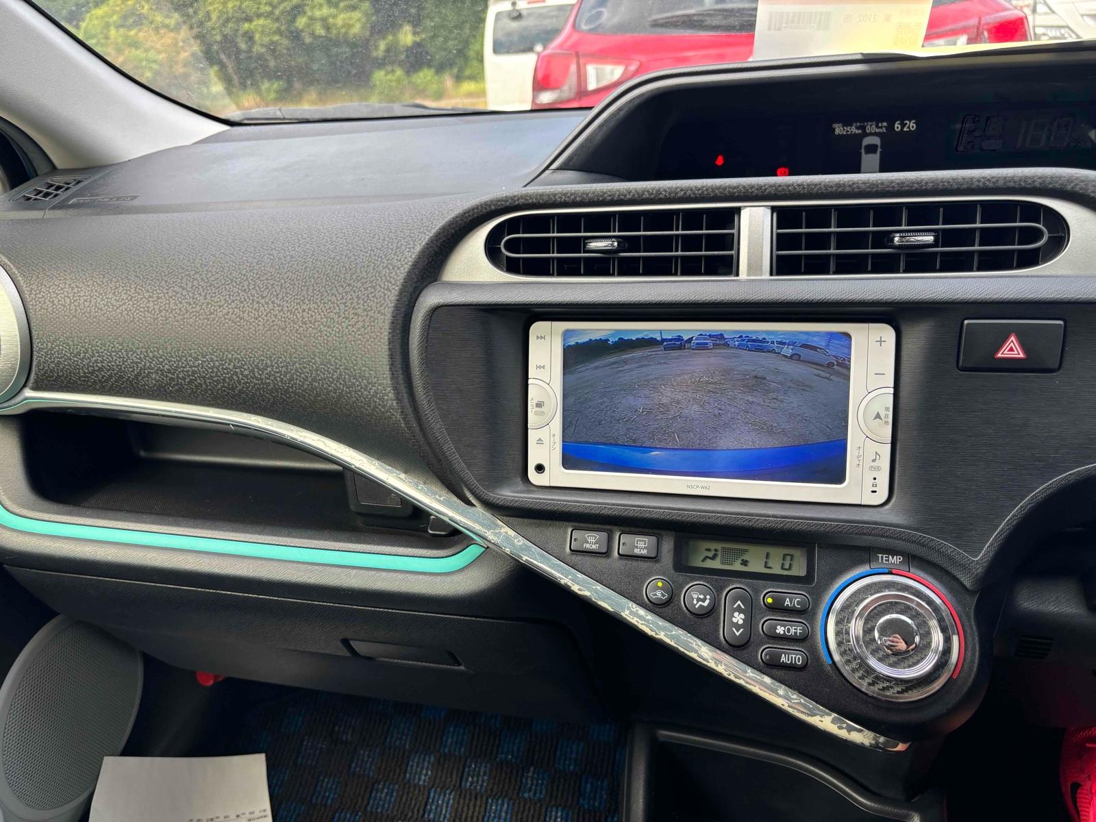 TOYOTA AQUA S SMART ENTRY NAVI READY PACKA Image 12