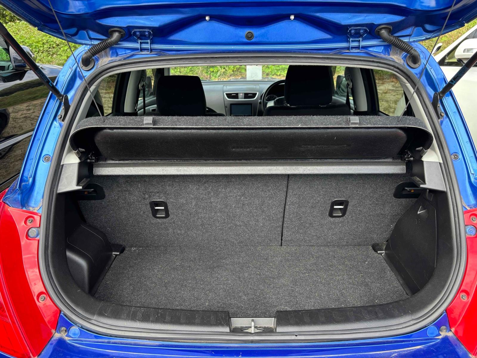 SUZUKI SWIFT 5D XG Image 12