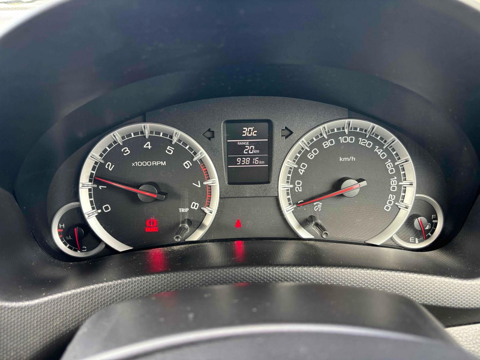 SUZUKI SWIFT 5D XG Image 13