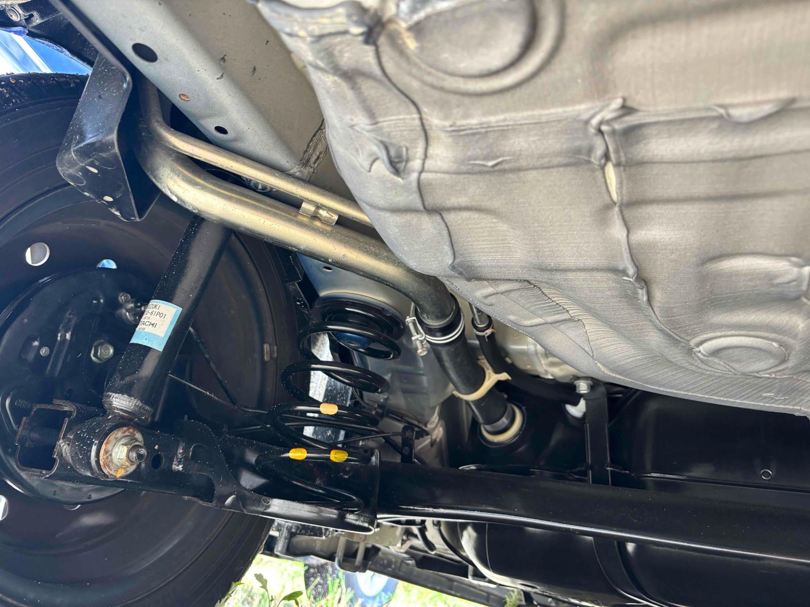 SUZUKI SWIFT 5D XG Image 35