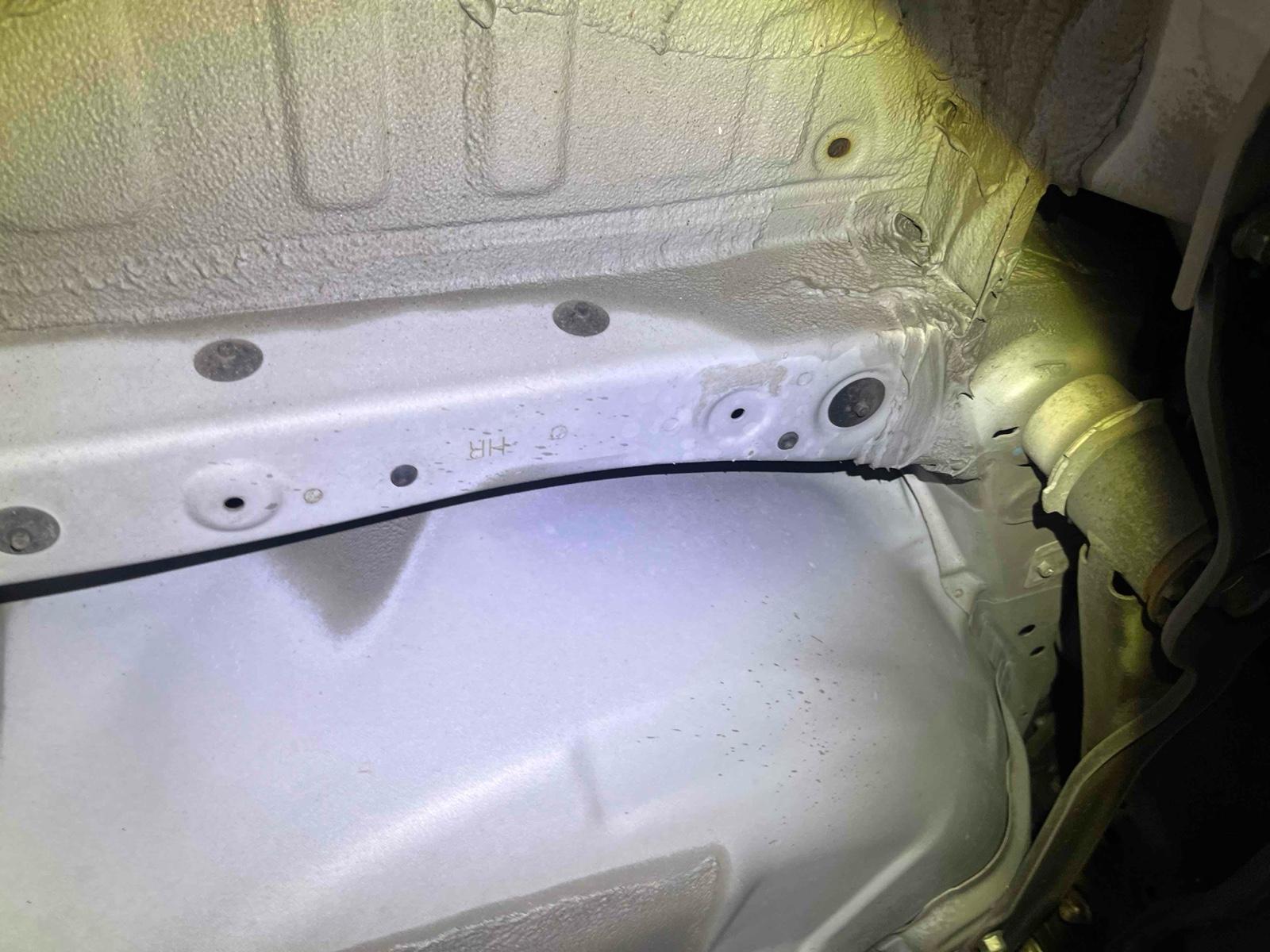 SUBARU OUTBACK 4WD BASE GRADE Image 16