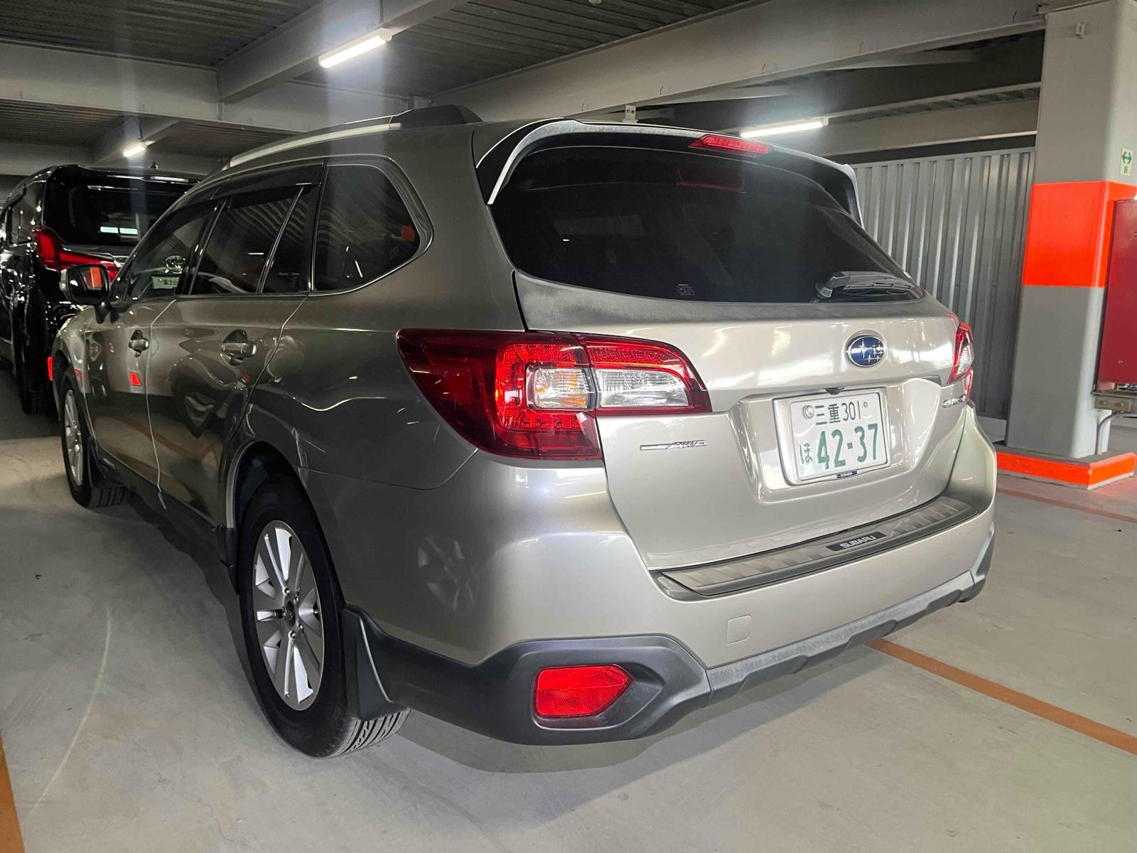 SUBARU OUTBACK 4WD BASE GRADE Image 2