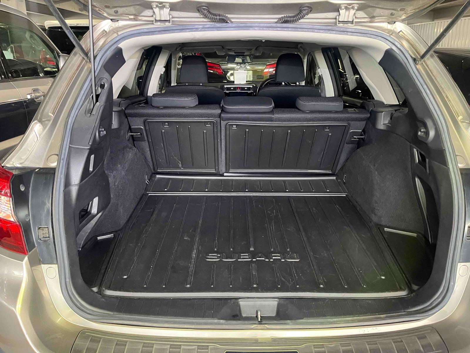 SUBARU OUTBACK 4WD BASE GRADE Image 8