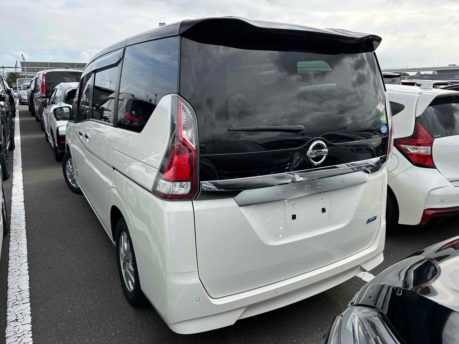 NISSAN SERENA G Image 5
