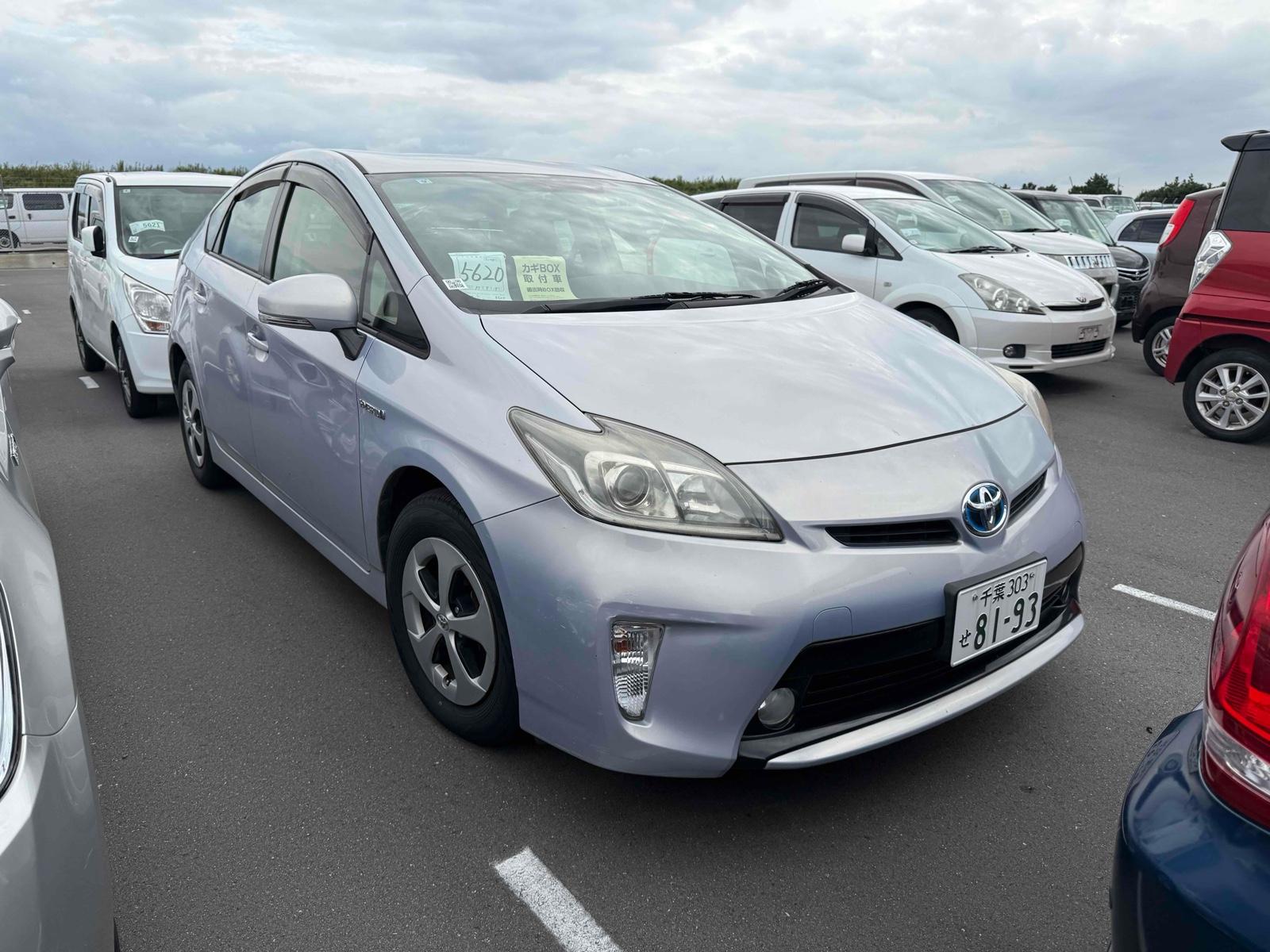 2013 Toyota PRIUS 113,000 km