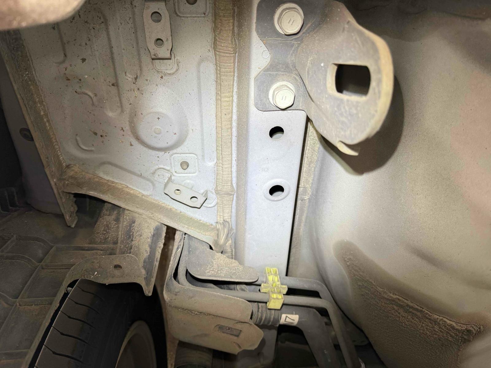 TOYOTA PRIUS S Image 20