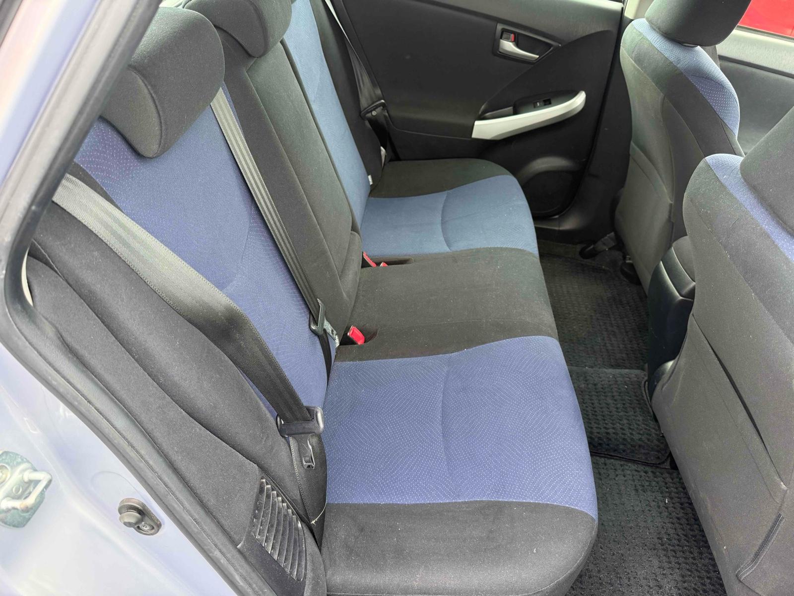 TOYOTA PRIUS S Image 6