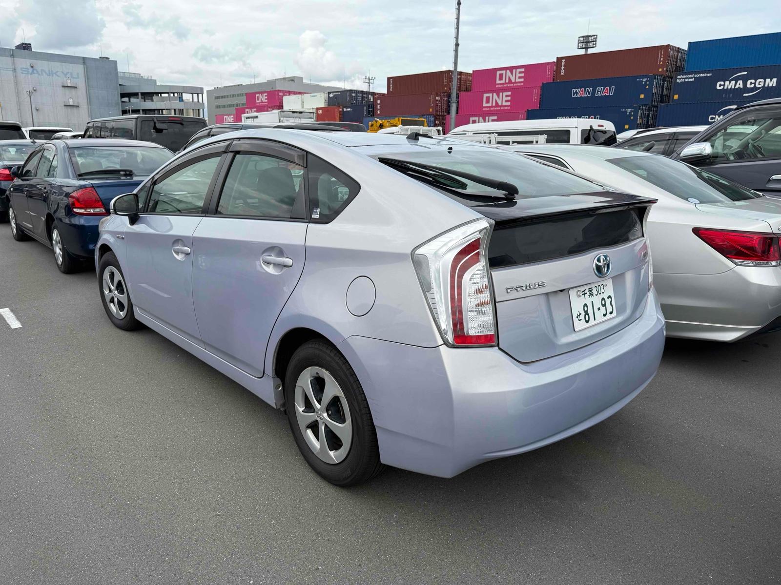 TOYOTA PRIUS S Image 2