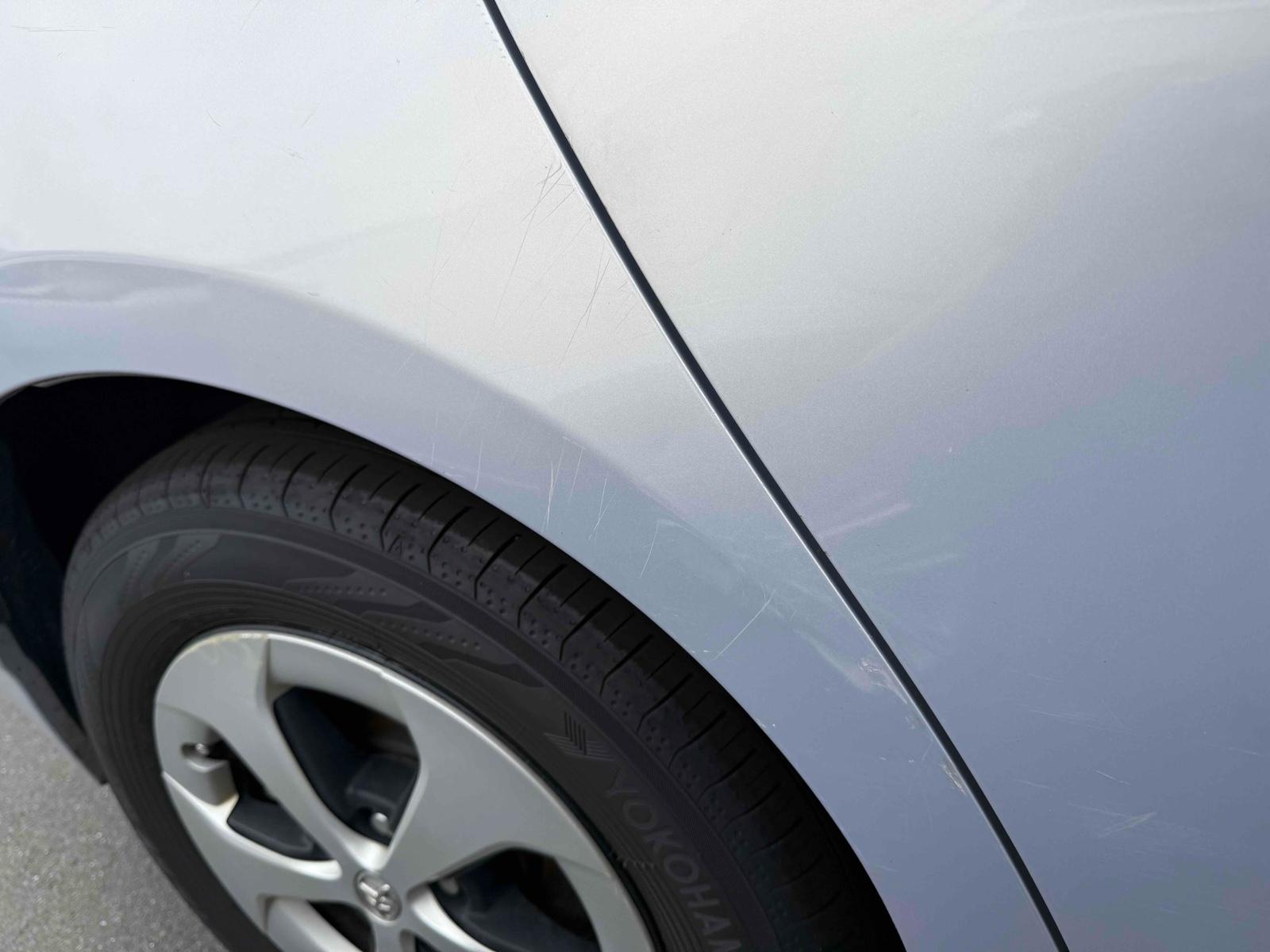 TOYOTA PRIUS S Image 12