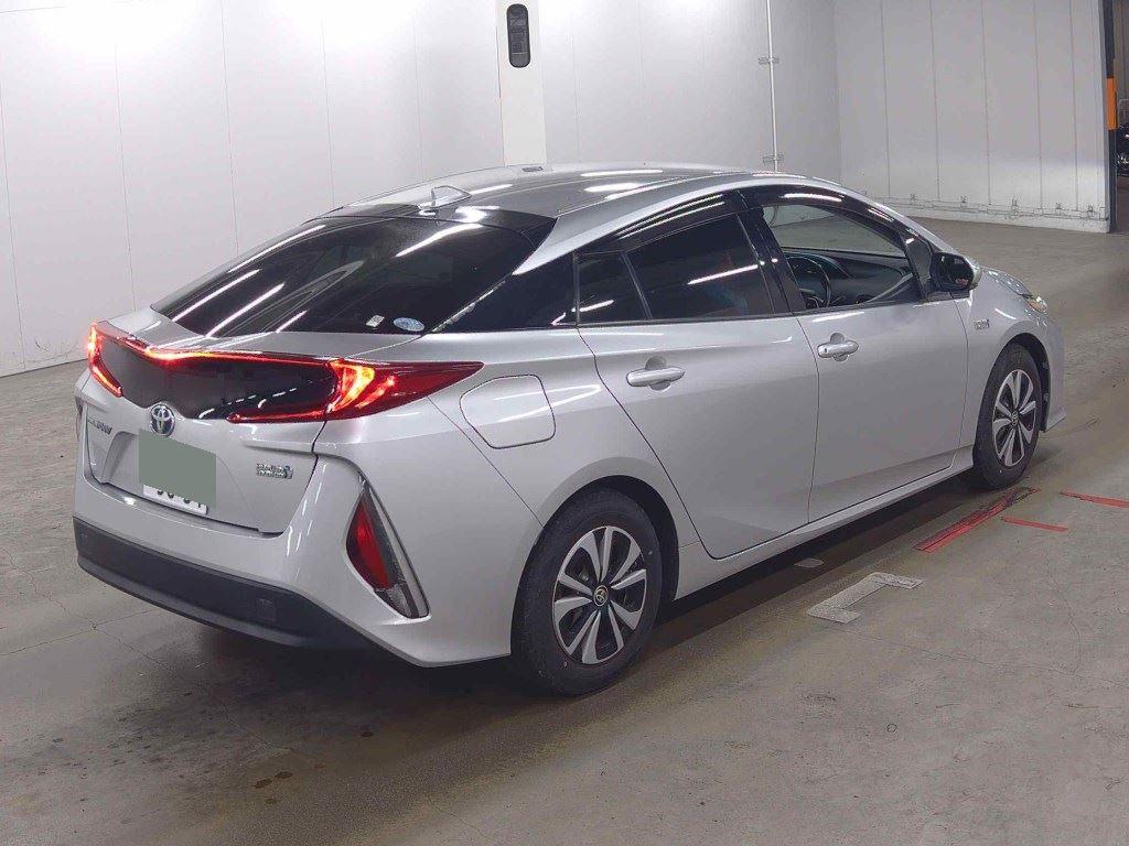 TOYOTA PRIUS PHV S NAVI PACKAGE Image 7