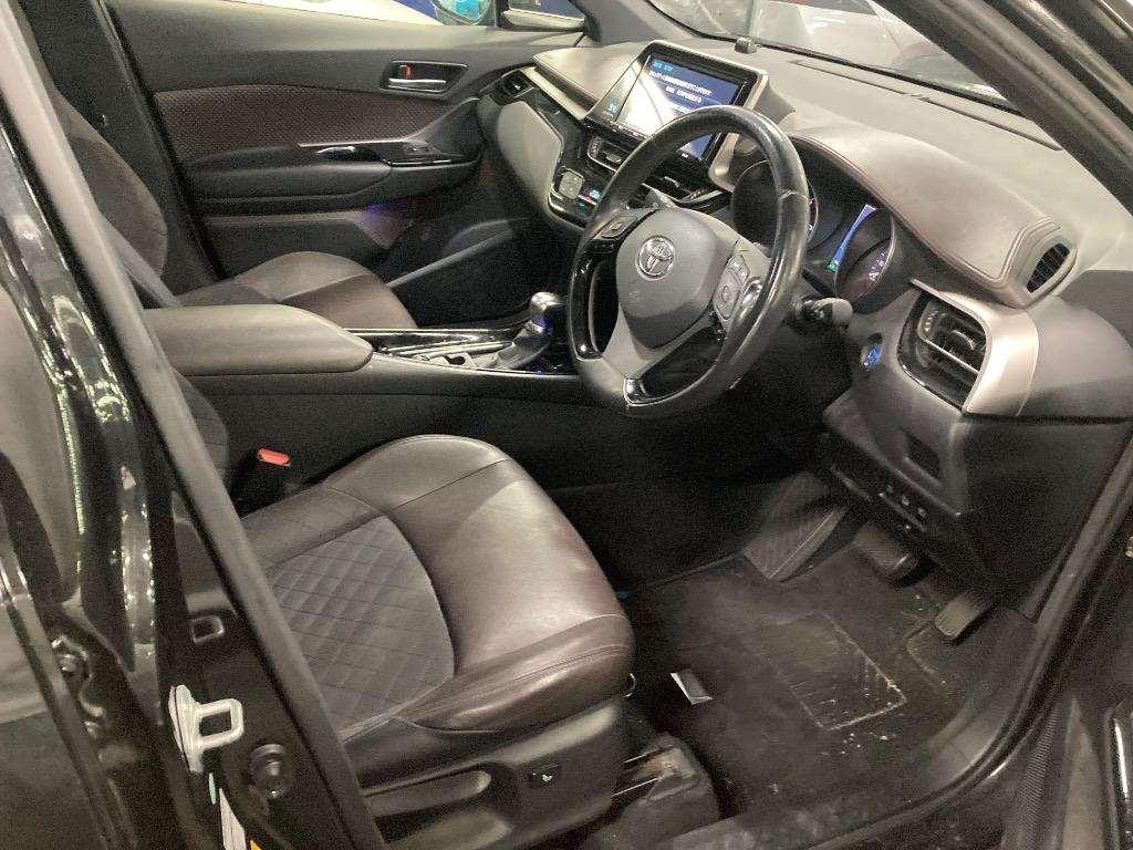 TOYOTA C-HR G Image 3