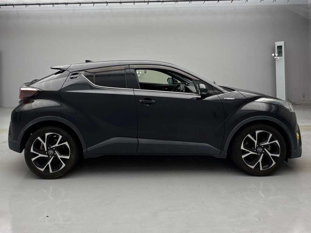 TOYOTA C-HR G Image 7