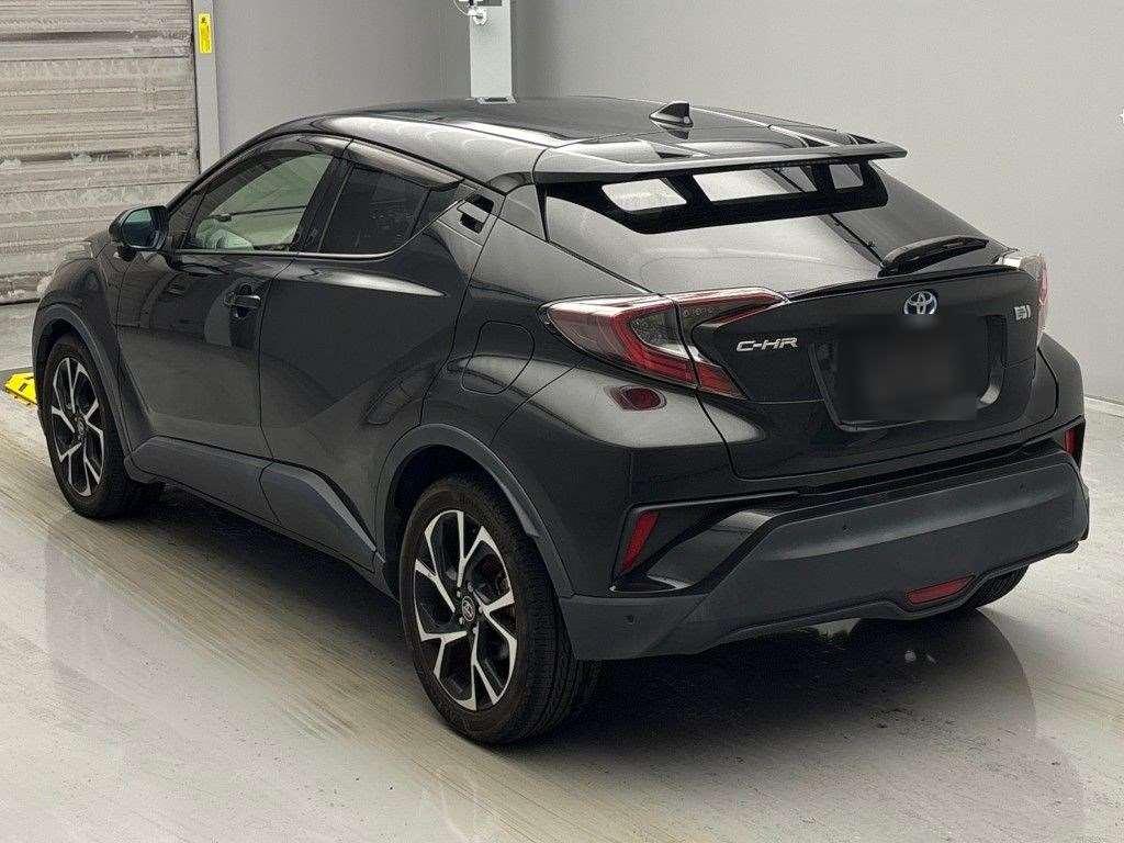 TOYOTA C-HR G Image 5