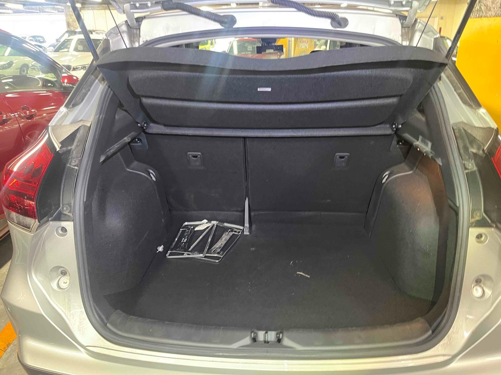 NISSAN KICKS 5D X Image 10