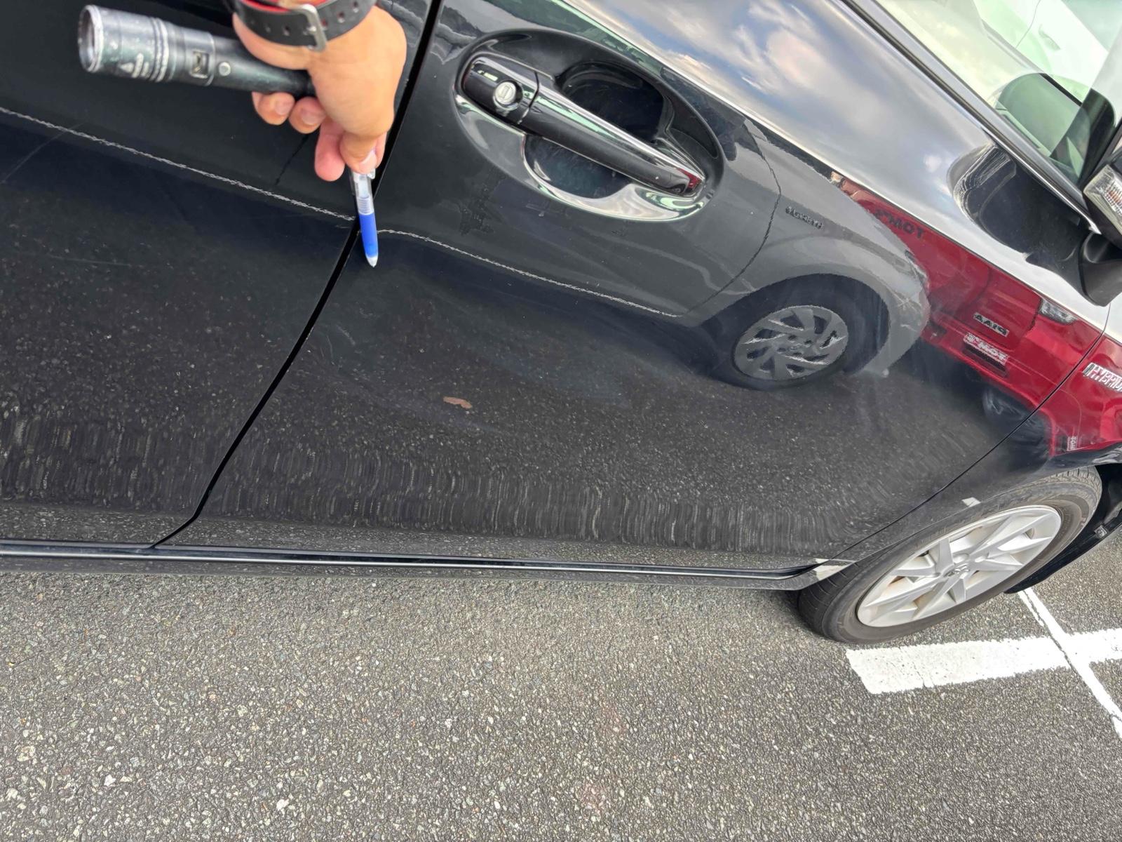 TOYOTA PRIUS ALPHA S Image 14