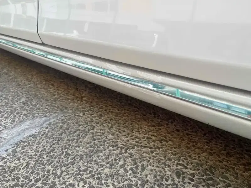 TOYOTA CAMRY 4D HYBRID Image 15